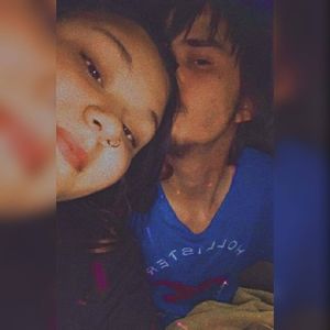 Meet your Posher, Larissa